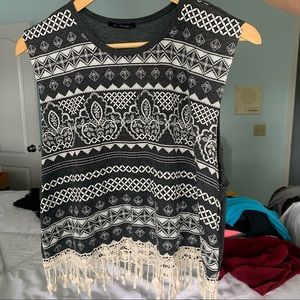 Small dark gray abs white patterned crop top